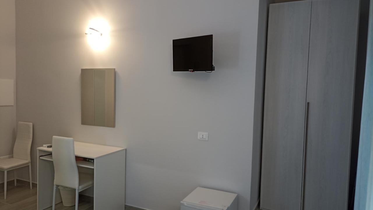 Le Vie Del Centro Bed & Breakfast Шака Екстериор снимка