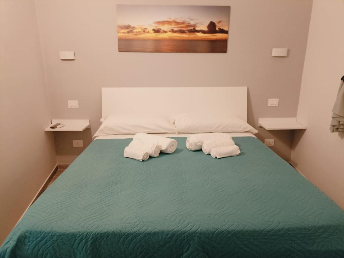 Le Vie Del Centro Bed & Breakfast Шака Екстериор снимка