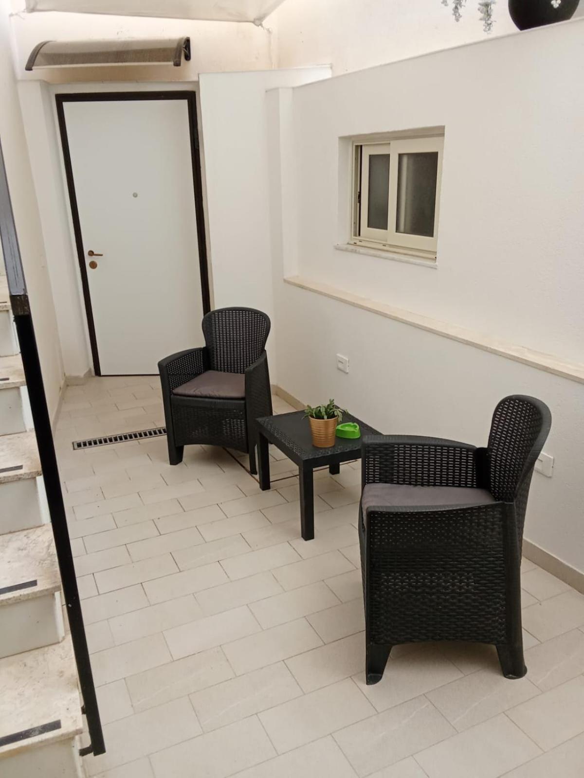 Le Vie Del Centro Bed & Breakfast Шака Екстериор снимка
